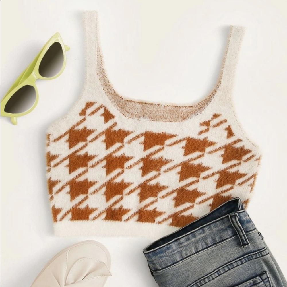 Houndstooth Fuzzy Crop Knit Top